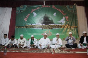 Maulid Nabi di masjid Al-Mahdi Bekasi bersama Haddad Alwi