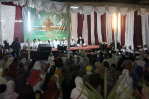 Maulid Nabi di masjid Al-Mahdi Bekasi bersama Haddad Alwi