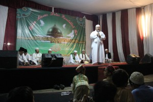 Maulid Nabi di Masjid Al-Mahdi Bekasi