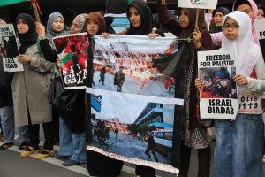 Demo Solidaritas Palestina