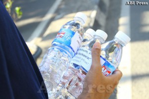 Pembagian Air Mineral