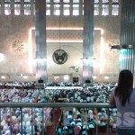 ABI Press_Pasangan turis Asing di Masjid Istiqlal