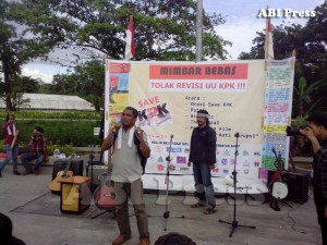 Akademisi IAIN Pontianak - Rusdi Sulaiman