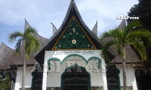 di Lotak, Pineleng, Minahasa