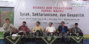 (kedua dari kiri ke kanan) Ahmad Imam Mujahid Rais, Umar Shahab, Hikmawan Saefullah, Dicky Sofjan, Yunahar Ilyas