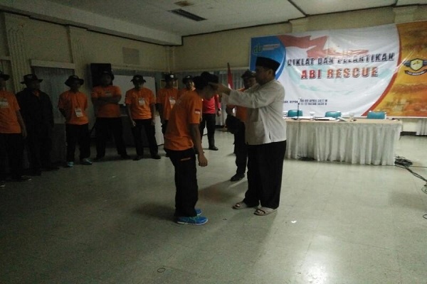 ed6eae43-31a6-4472-8a15-fbd529435be8