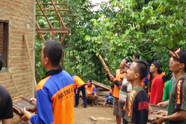 233d952d-153a-47fd-bc31-a75618acd550