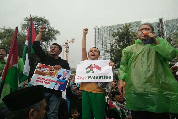 WhatsApp Image 2017-12-13 at 00.24.01