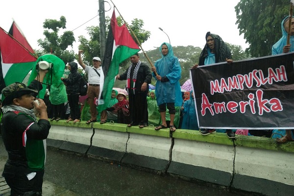 WhatsApp Image 2017-12-13 at 00.29.22