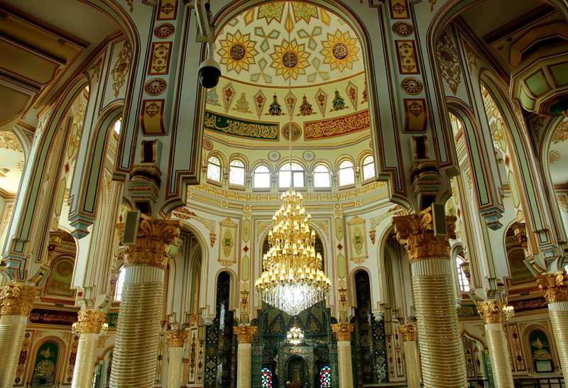 Masjid Syafii Iran: Harmonisasi di Tengah Perbedaan Mazhab