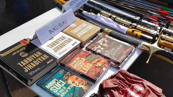 BNPT: Ratusan Buku Propaganda Terorisme Tersebar di Internet