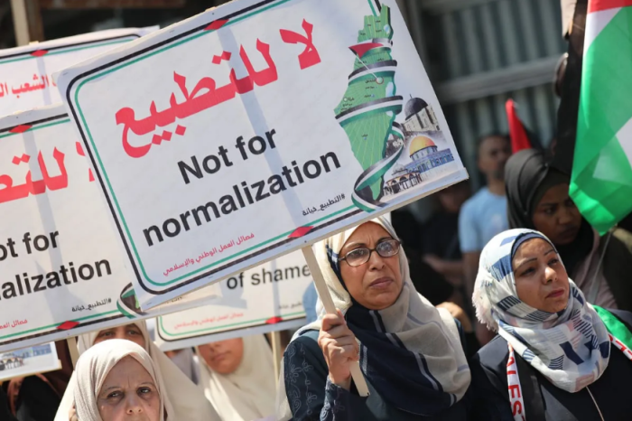 Mayoritas Warga Bahrain dan UEA Tolak Normalisasi Zionis