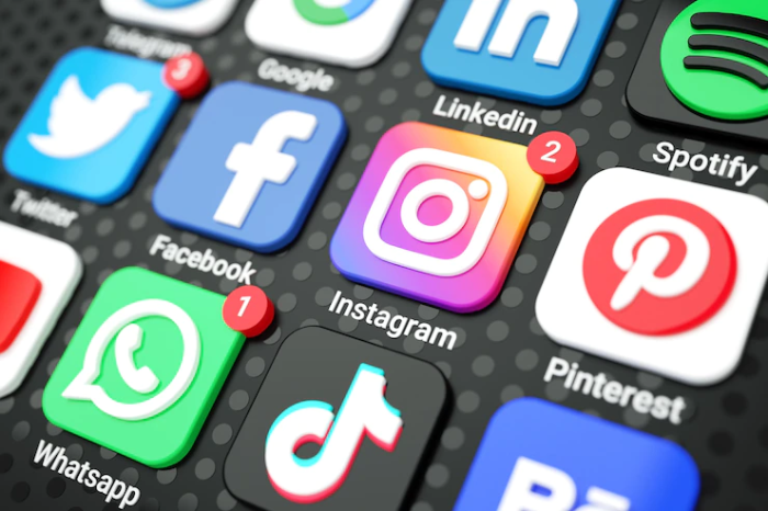 Media Sosial, Sarana Membungkam Musuh