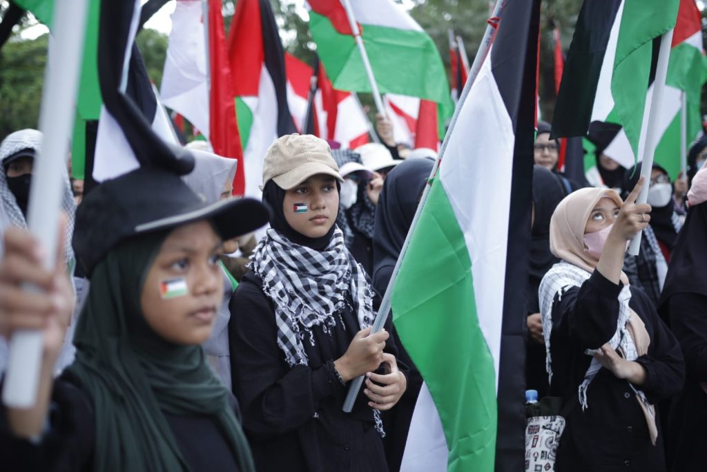 Peringati Hari al-Quds, Massa Geruduk Kantor Dubes AS di Jakarta 2