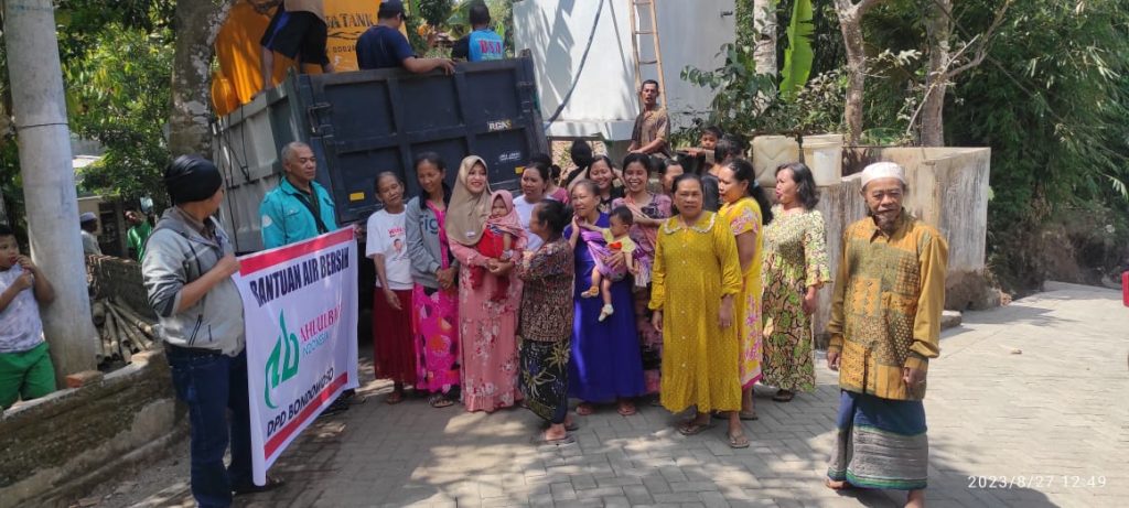 ABI Bondowoso Salurkan Bantuan Air Bersih di Desa Patemon   