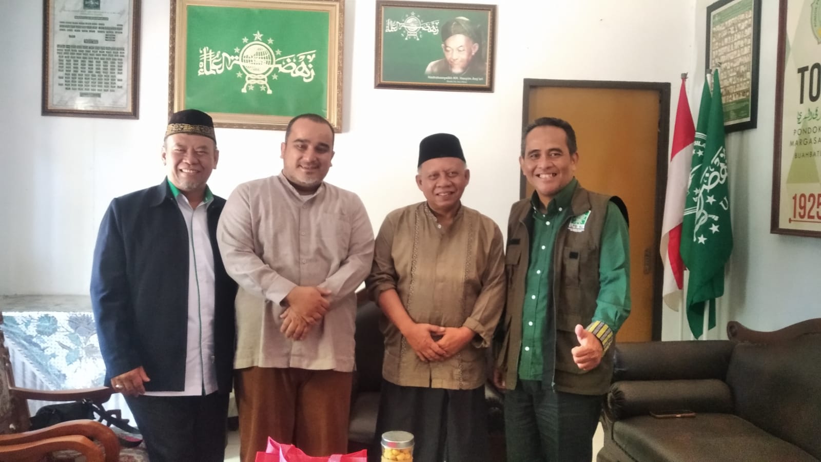 DPD ABI Kota Bandung Jalin Silaturahmi ke Pesantren Cijawura