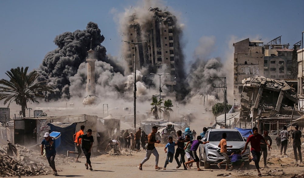 Serangan Udara Israel di Gaza Tewaskan Puluhan Warga Sipil, Termasuk Anak-Anak