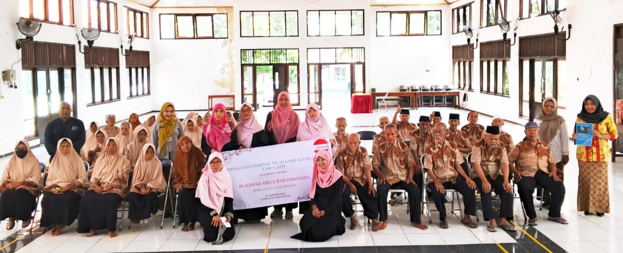 Muslimah ABI Jateng dan Jepara Kunjungi Panti Jompo: Menebar Kasih, Meneladani Keteguhan