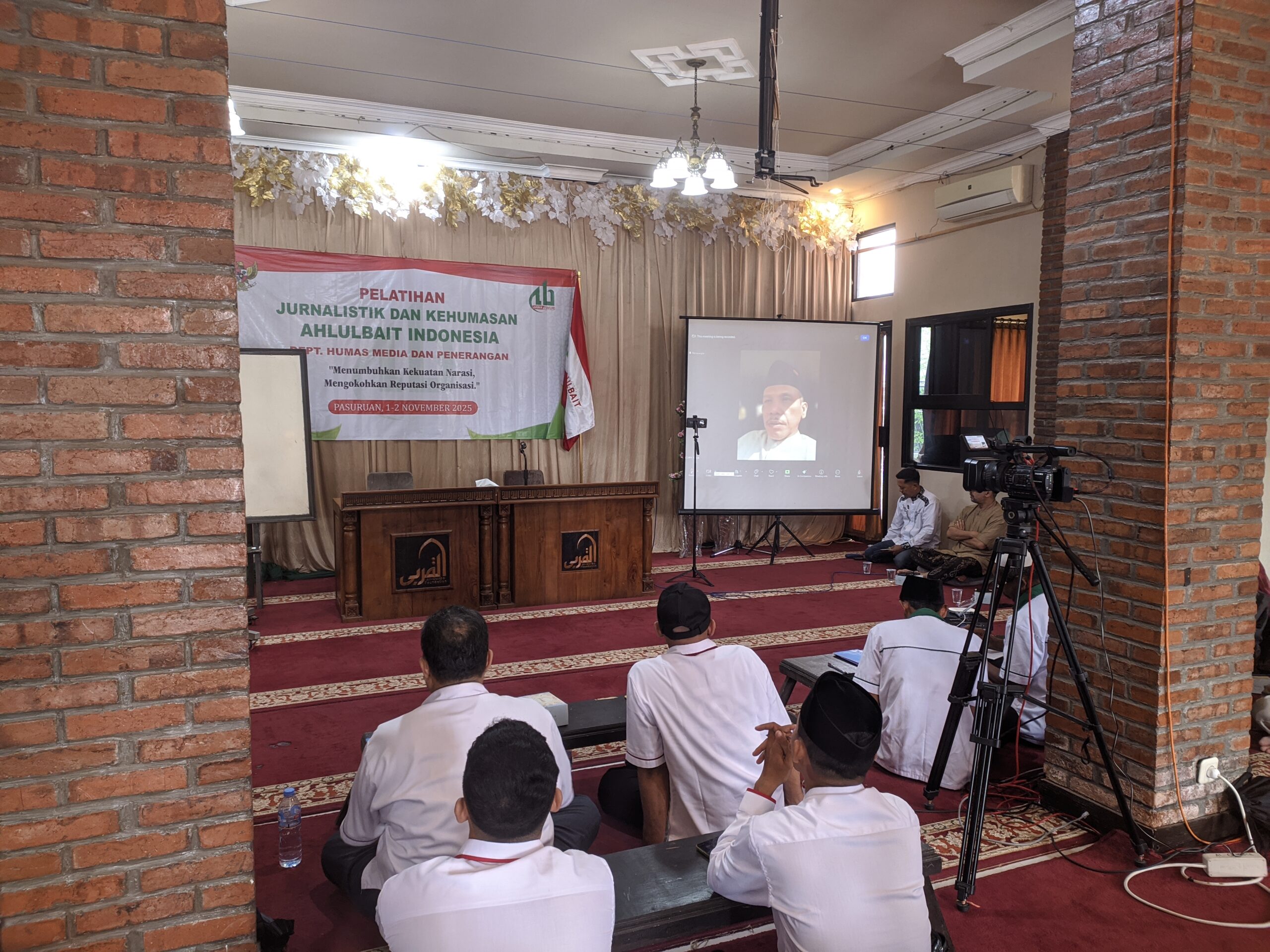 Menafsir Ulang Medan & Urgensi Peran Humas: Refleksi atas Kecerdasan Strategis dalam Sambutan Ketum DPP ABI di Jatim