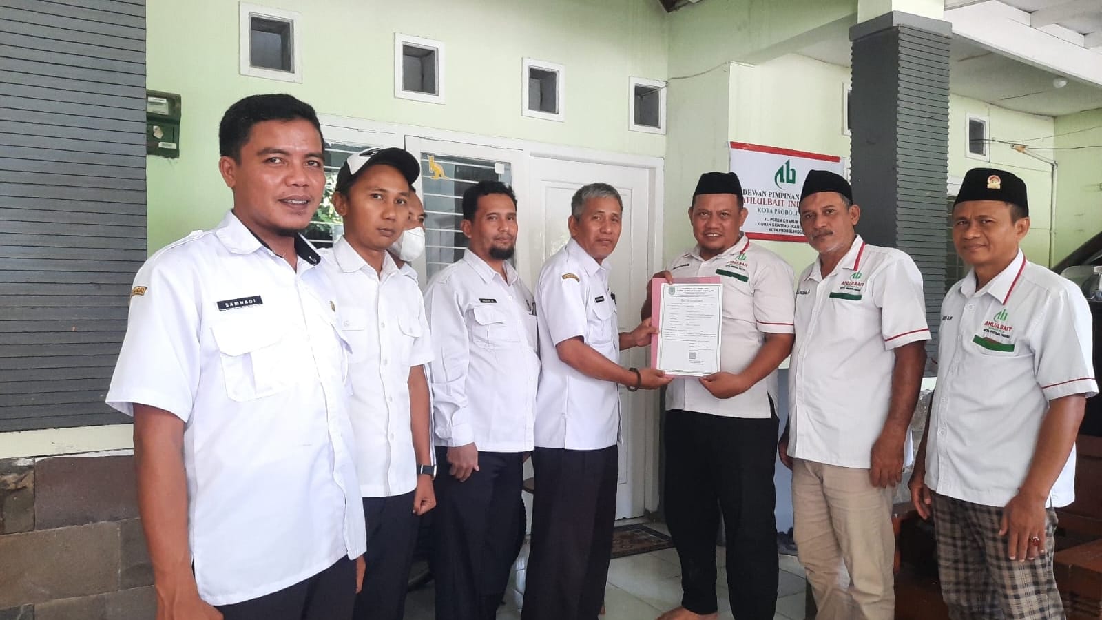 Bakesbangpol Probolinggo Serahkan SKK dan Apresiasi Keaktifan DPD ABI Probolinggo